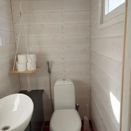 Tiny House With Sauna And Hot Tub Close To Archipelago