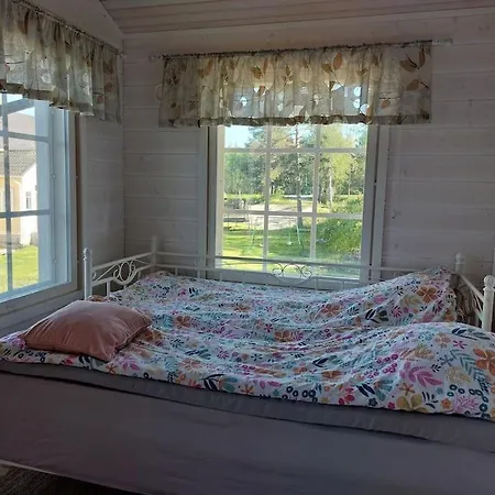 Tiny House With Private Sauna & Hot Tub Near Archipelago Trail Alpesi faház Taivassalo