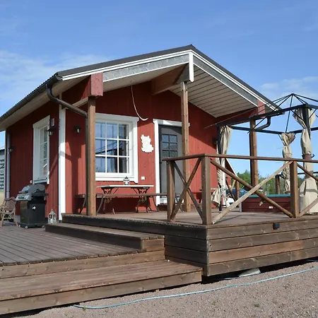 Tiny House With Private Sauna & Hot Tub Near Archipelago Trail Alpesi faház Taivassalo