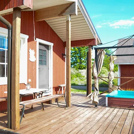 Alpesi faház Tiny House With Private Sauna & Hot Tub Near Archipelago Trail *