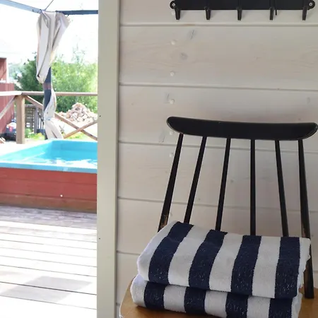 Tiny House With Private Sauna & Hot Tub Near Archipelago Trail Alpesi faház Taivassalo