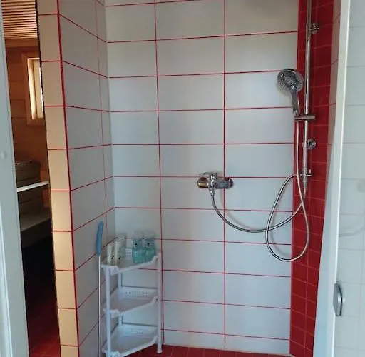 Tiny House With Sauna And Hot Tub Close To Archipelago Dağ evi *